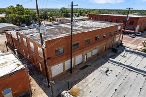 115 E Pecan Street - Photo 8