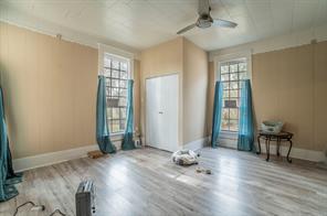 540 12th Street SE - Photo 15