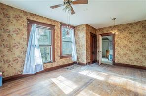 540 12th Street SE - Photo 24