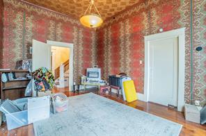 540 12th Street SE - Photo 8