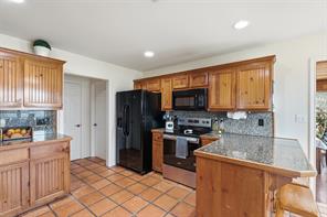 8919 County Rd. 2310 - Photo 13