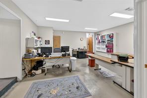 110 E Corsicana Street - Photo 17