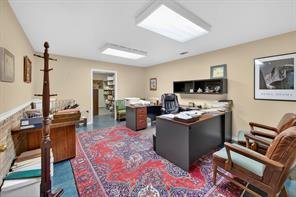110 E Corsicana Street - Photo 20