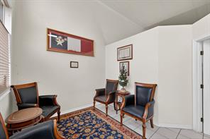 110 E Corsicana Street - Photo 24
