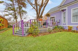 300 W 6th Street - Photo 28