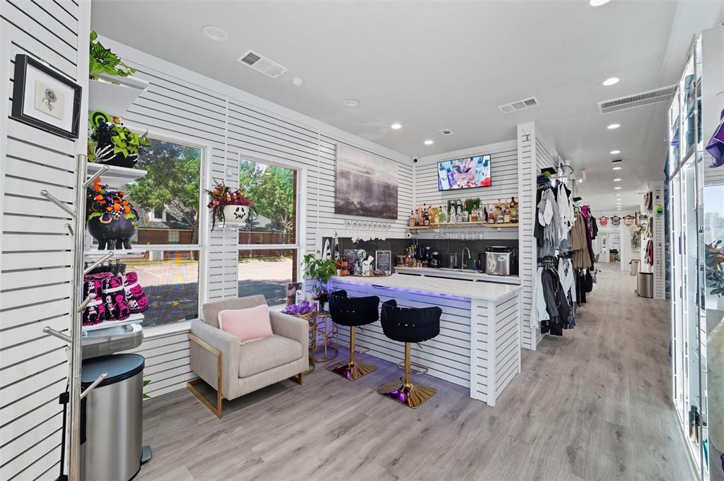 450 W Harwood Road - Photo 10
