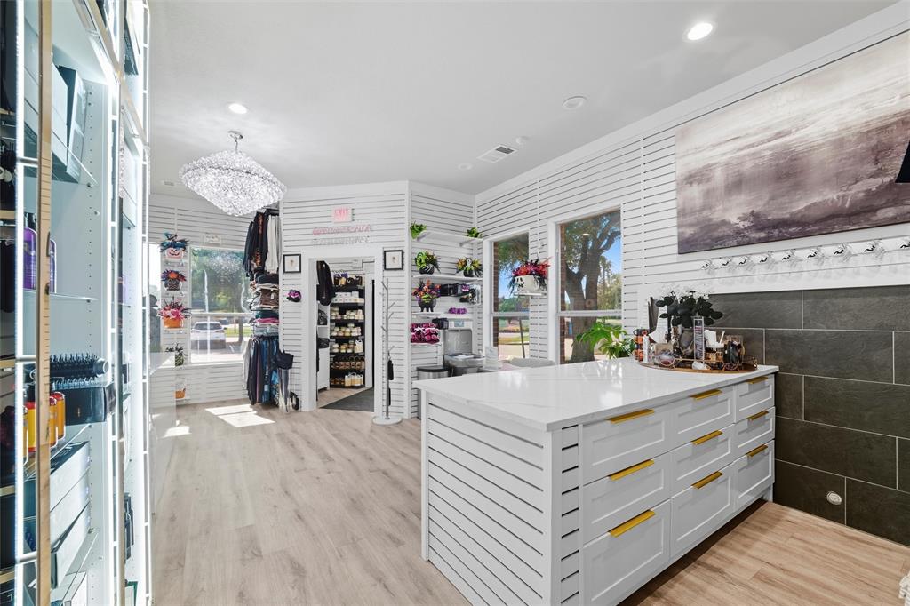 450 W Harwood Road - Photo 11