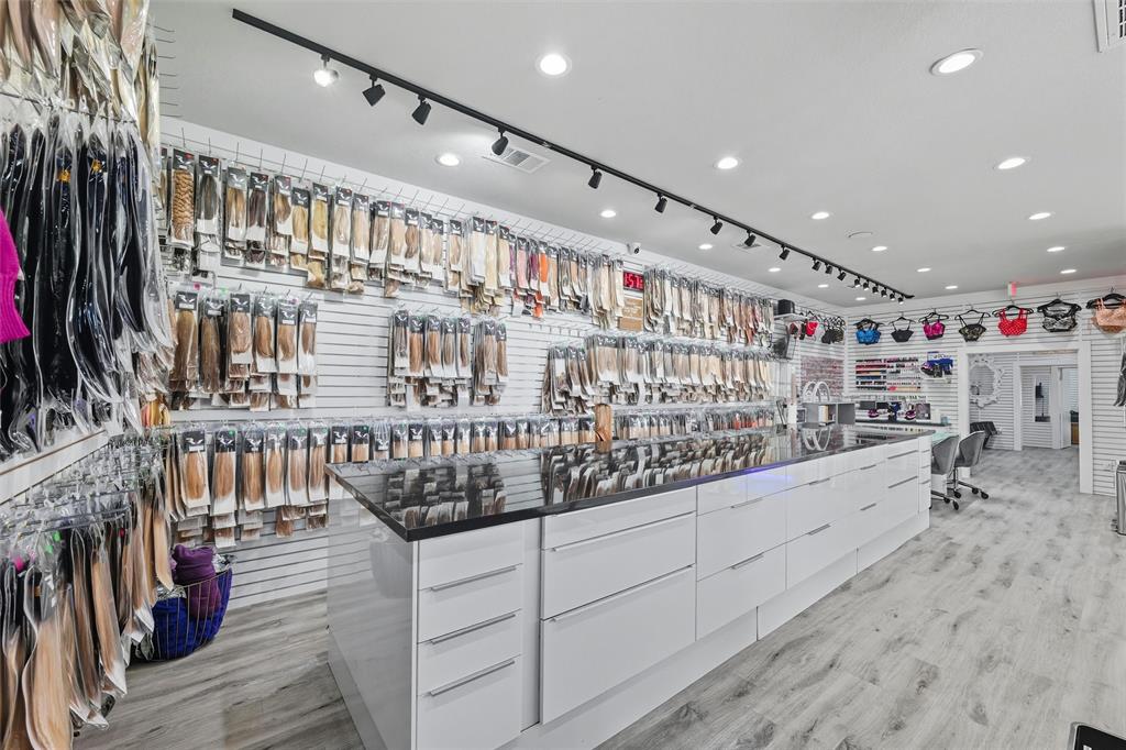 450 W Harwood Road - Photo 26