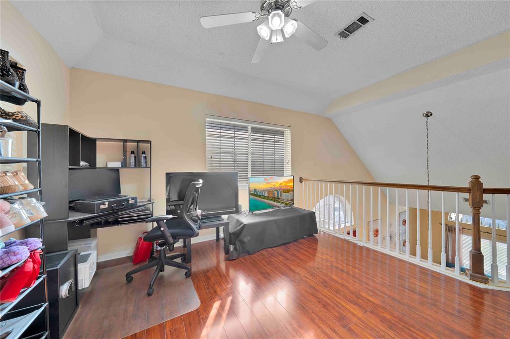 9352 Riverwalk Lane - Photo 10