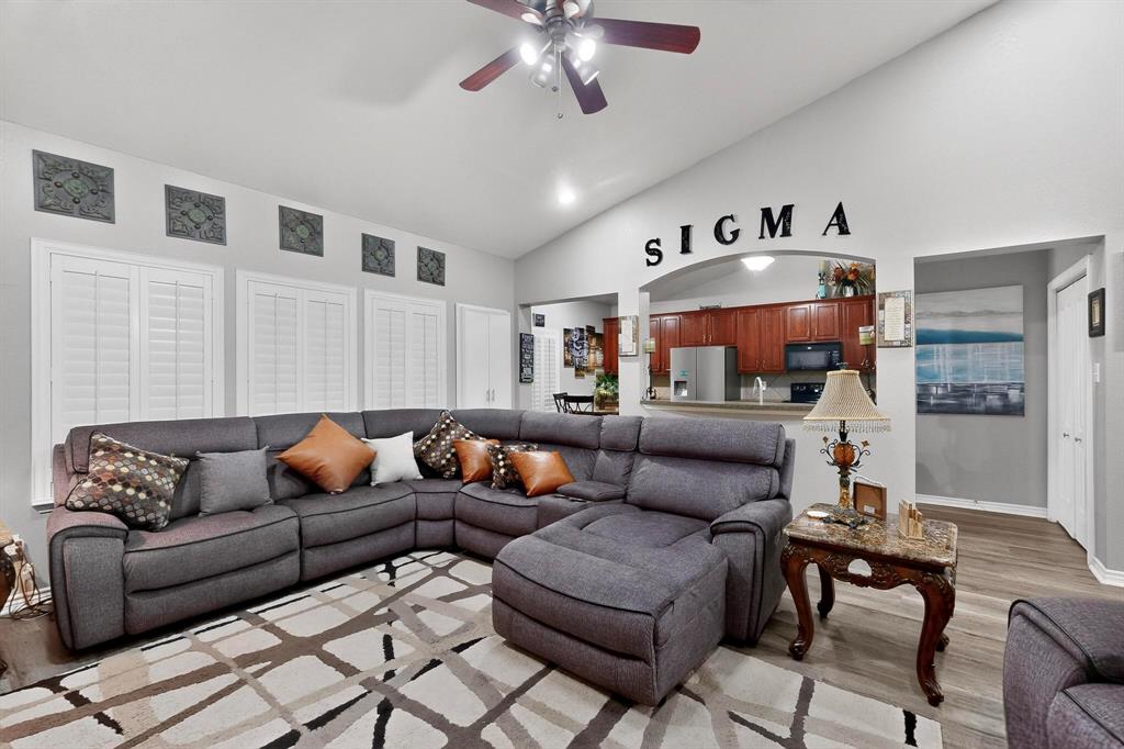 3020 Glenoaks Drive - Photo 11