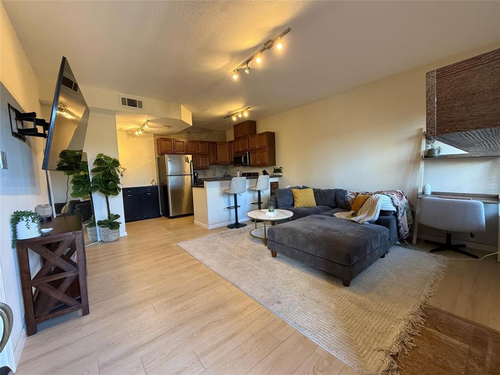 5757 E University Boulevard - Photo 2