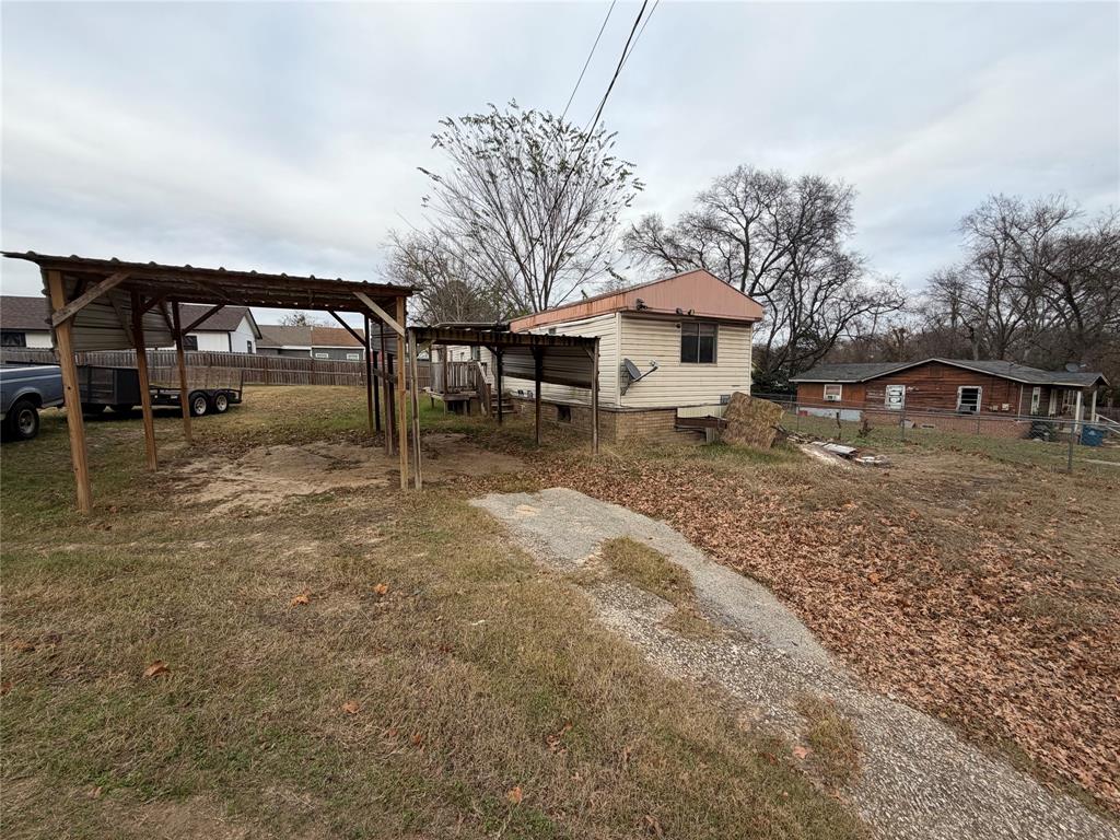 205 Barker Street - Photo 3