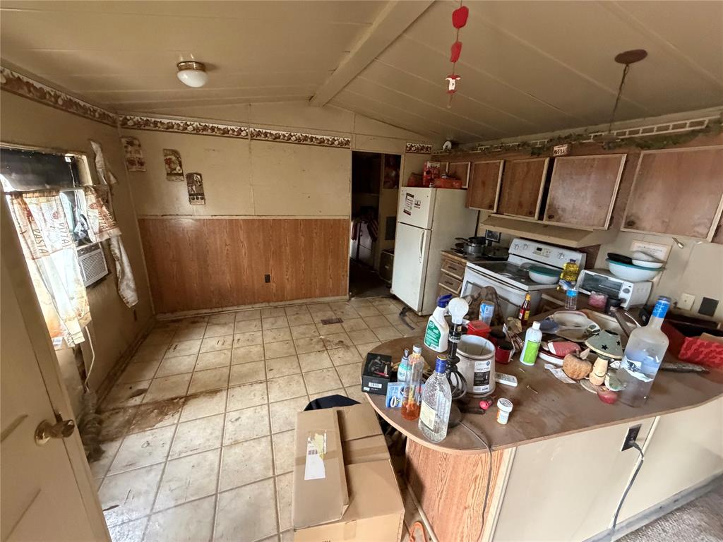 205 Barker Street - Photo 6