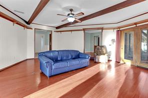 12575 Fm 3271 - Photo 15