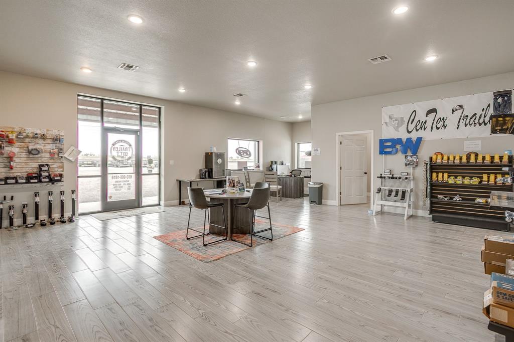 7209 N Highway 171 - Photo 11