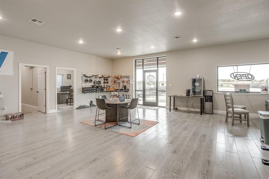 7209 N Highway 171 - Photo 12