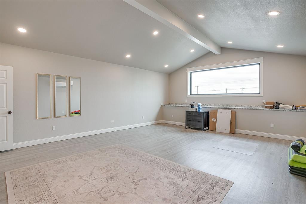 7209 N Highway 171 - Photo 17