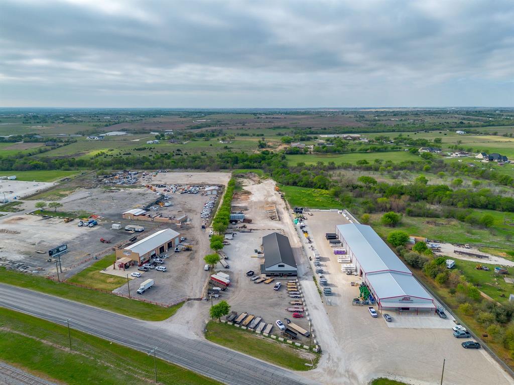7209 N Highway 171 - Photo 3