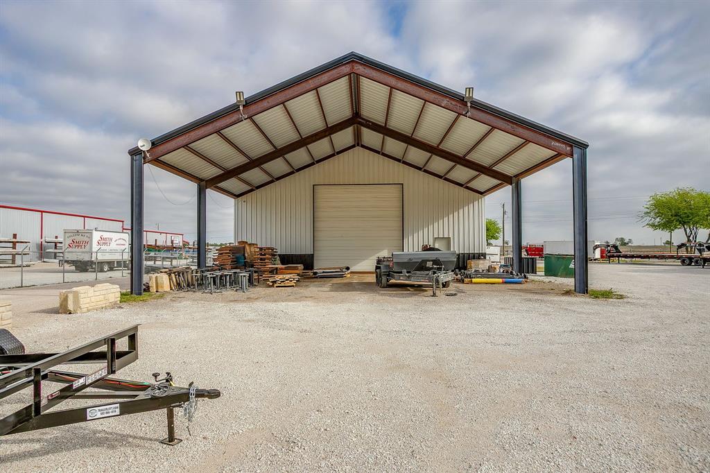 7209 N Highway 171 - Photo 30