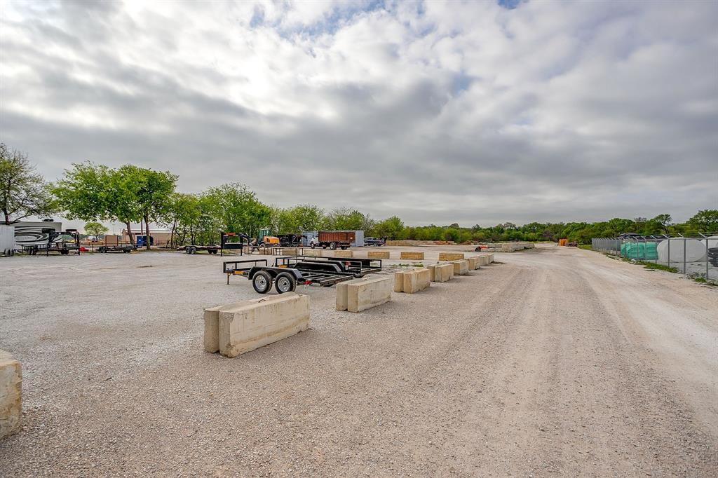 7209 N Highway 171 - Photo 33