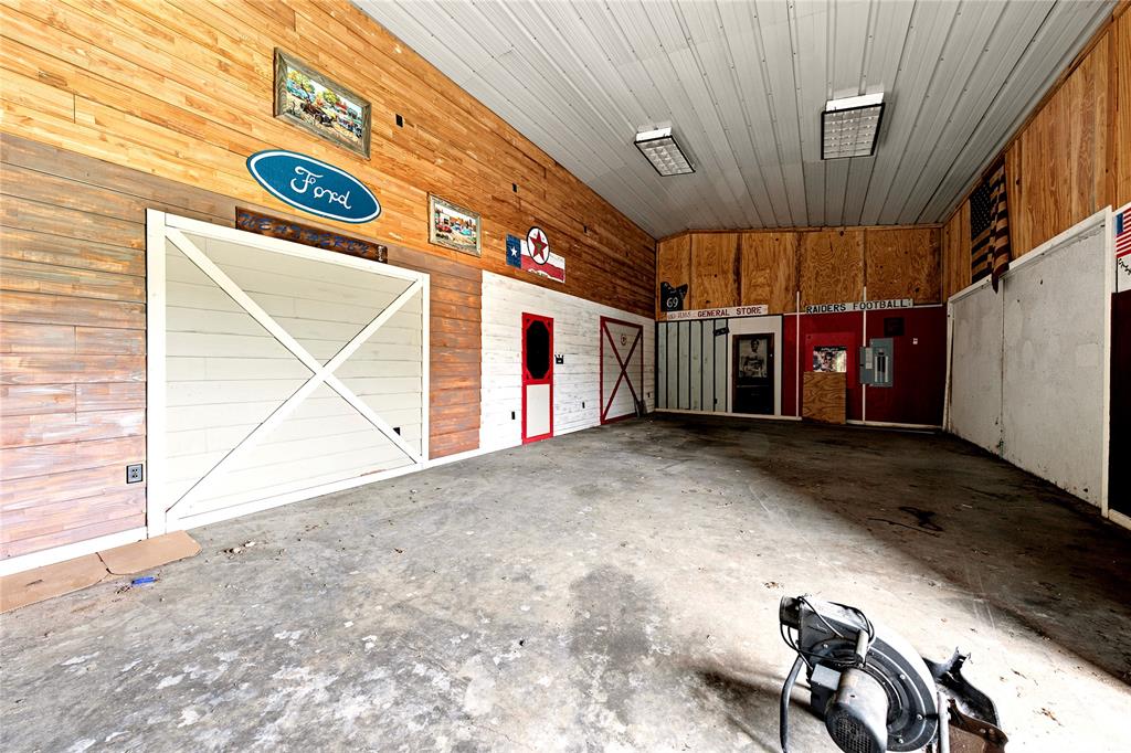 12044 Highway 14 - Photo 18