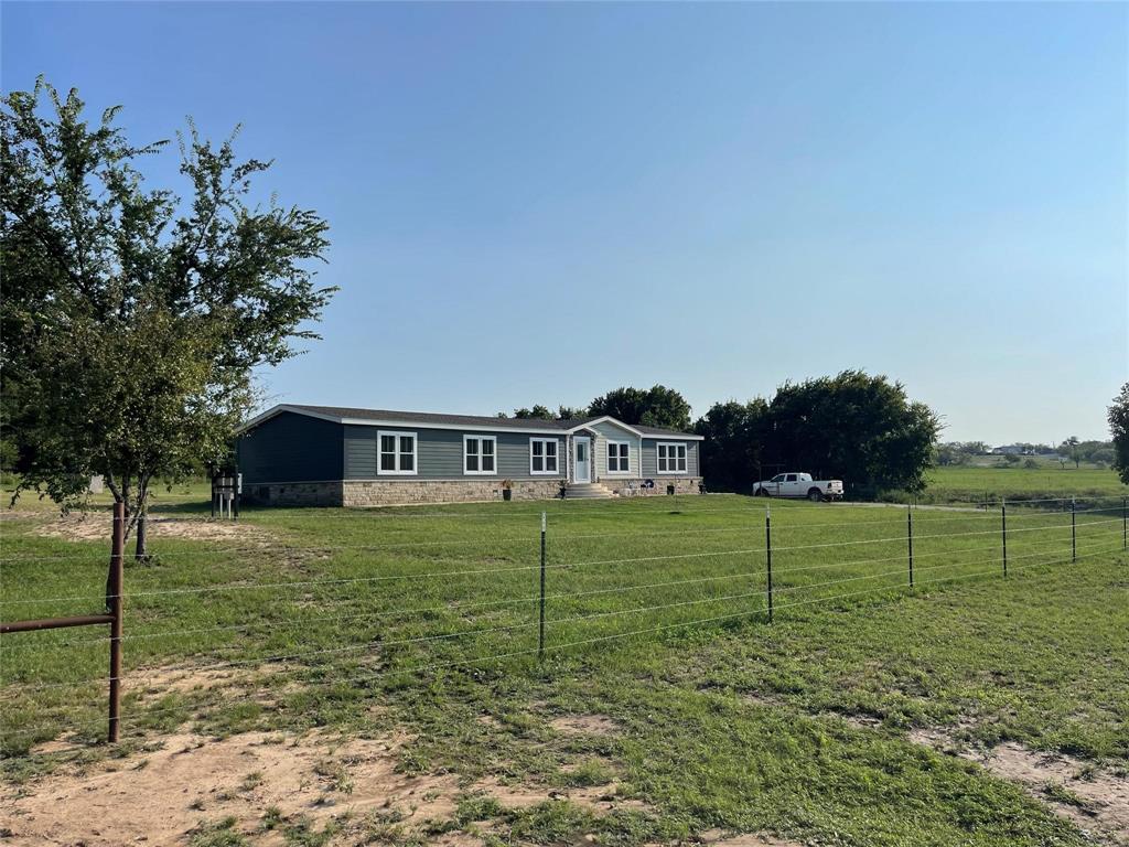 4565 County Road 140 - Photo 2
