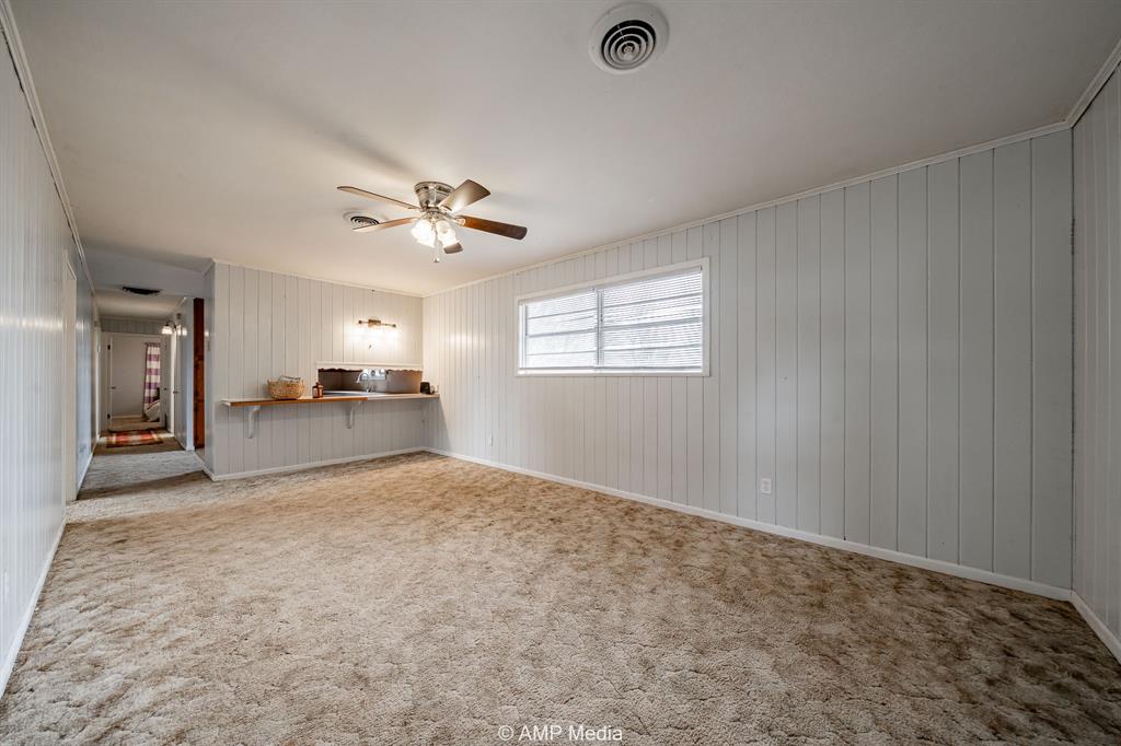 510 W Irving Street - Photo 12