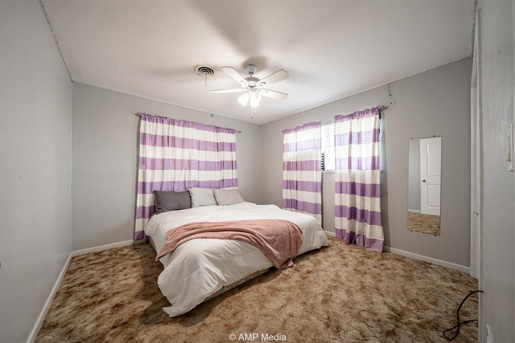 510 W Irving Street - Photo 13