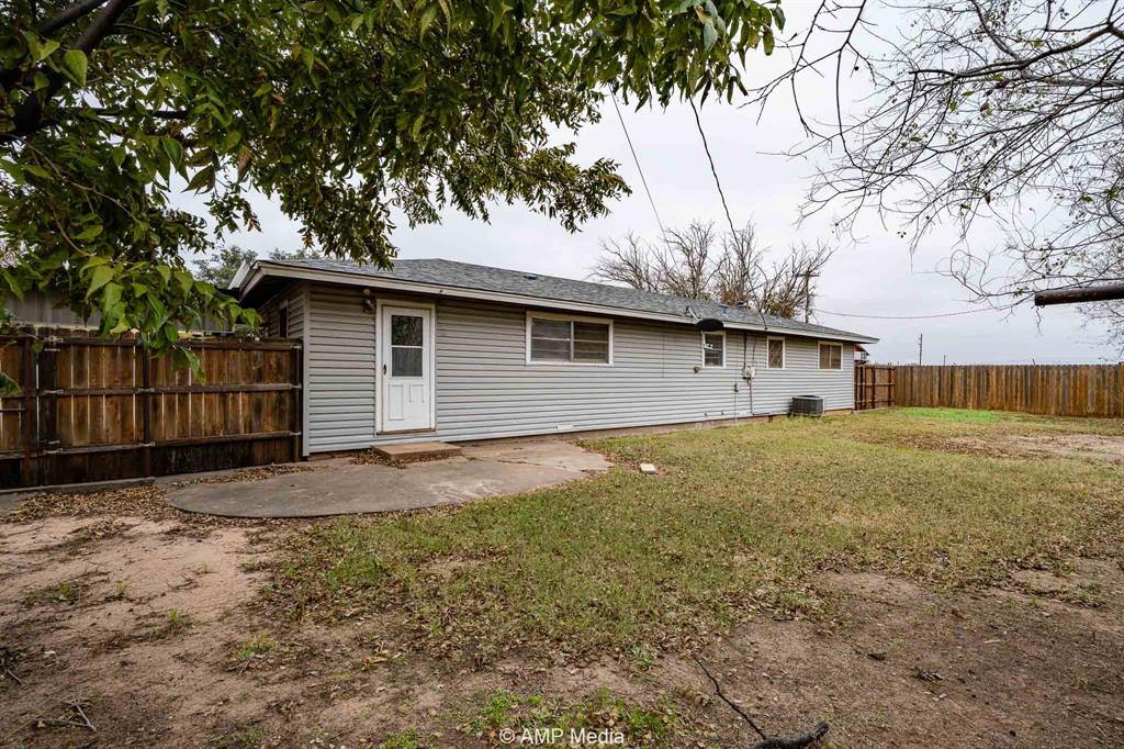 510 W Irving Street - Photo 21