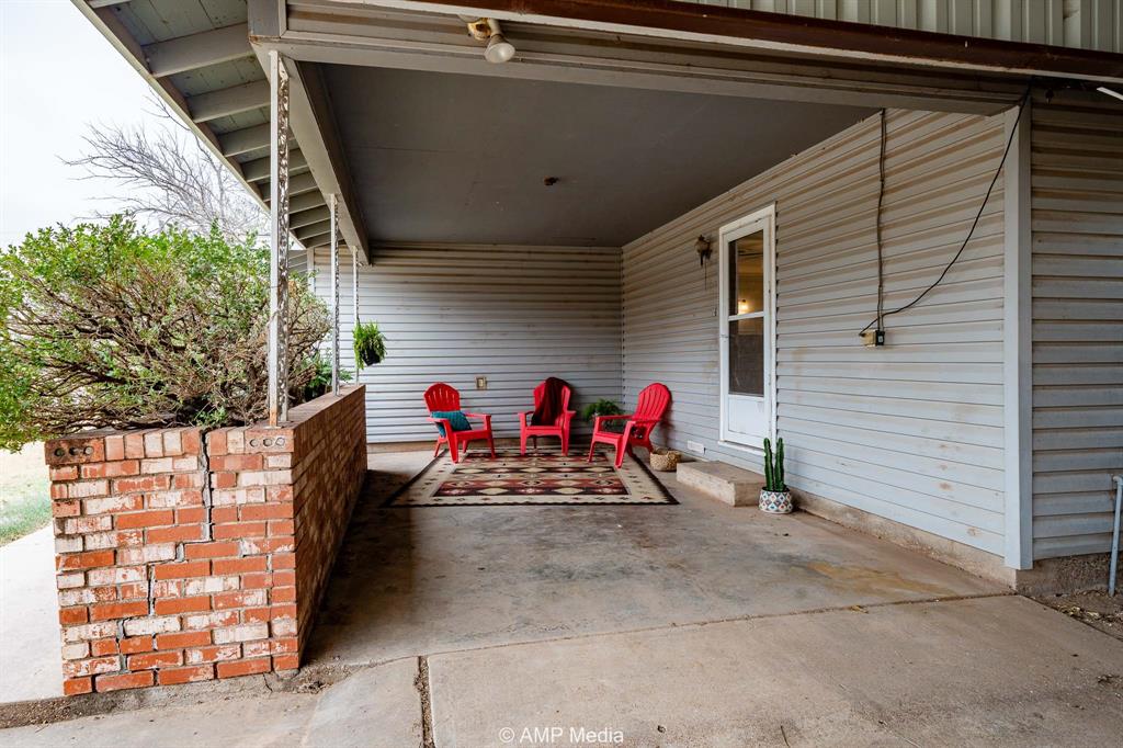 510 W Irving Street - Photo 3