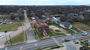 3907 Lee Street - Photo 2