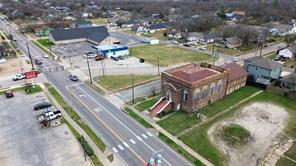 3907 Lee Street - Photo 6