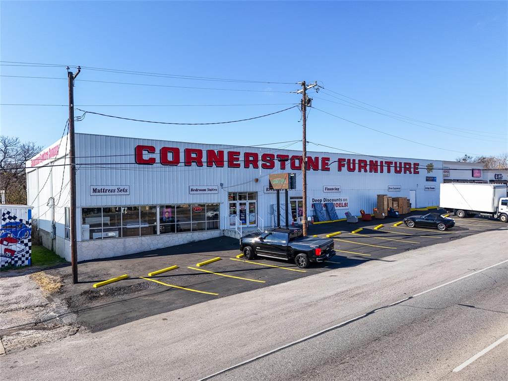 2615 Jacksboro Highway - Photo 1