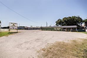 1433 E State Highway 276 - Photo 3