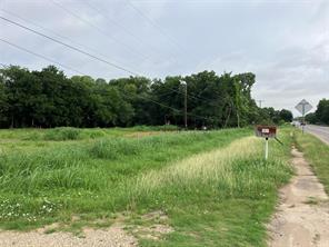 210 S Parkway Drive - Photo 4