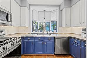 4143 Newton Avenue - Photo 12