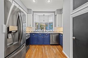 4143 Newton Avenue - Photo 13