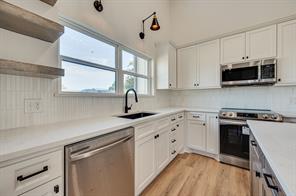 413 Caro Drive - Photo 9