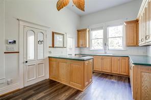 708 S Waco Street - Photo 25