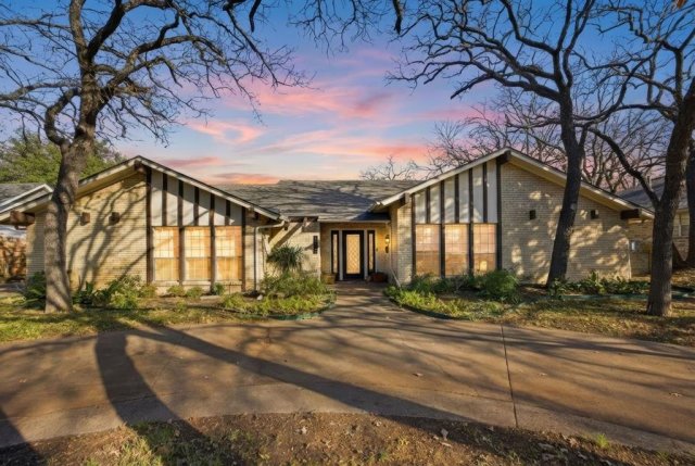 1620 Oak Meadow Drive