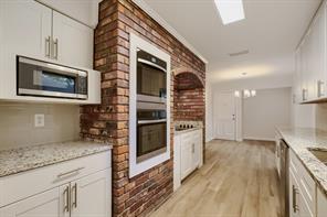 8026 Westover Drive - Photo 11