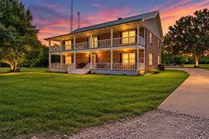 1147 Vz County Road 3417 - Photo 2