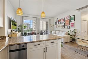 3225 Turtle Creek Boulevard - Photo 11