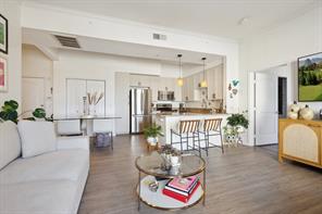 3225 Turtle Creek Boulevard - Photo 4