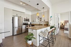 3225 Turtle Creek Boulevard - Photo 7