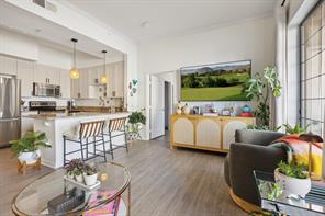3225 Turtle Creek Boulevard - Photo 8