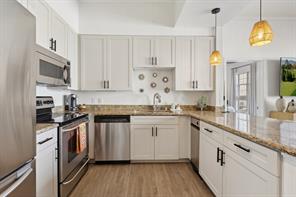 3225 Turtle Creek Boulevard - Photo 9