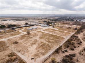 545 N Hwy 83 - Photo 6