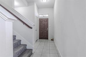 3222 Roosevelt Avenue - Photo 3
