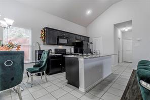 3222 Roosevelt Avenue - Photo 5